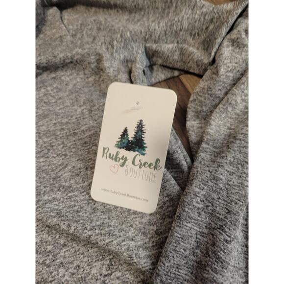 NWT Gray Black White Plaid Accent Cowl Neck Light Weight Top Size L - Picture 4 of 8